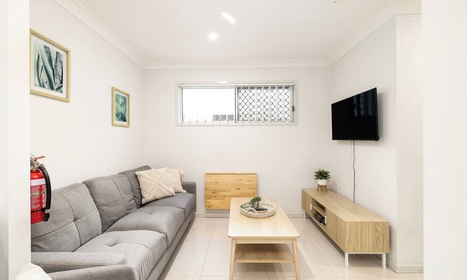 Rocklea Apartment | 1 Bdr Apt! GST Credits! Kitchen! Parking! 331AF1