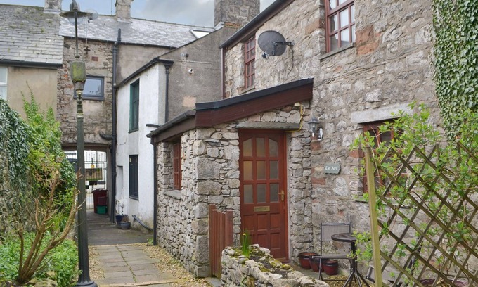 Dalton-in-Furness Cottage | 1 bedroom accommodation in Dalton-in-Furness