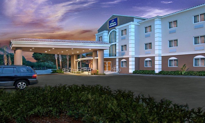 Villages of Palm Beach Lakes Hotel | 1 bedroom accommodation in West Palm Beach