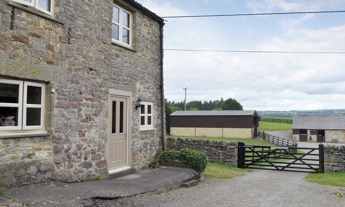 East Witton Cottage | 1 bedroom accommodation in East Witton, near Leyburn