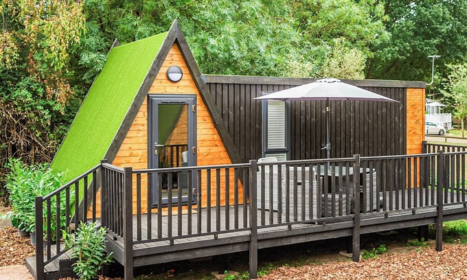Bumble's Green Cottage | 1 bedroom accommodation in Sewardstone