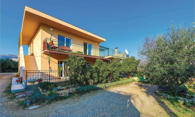 Kastel Novi Apartment | 1 bedroom accommodation in Kastel Novi