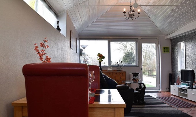 Gisleham Cabin | 1 bedroom accommodation in Lowestoft