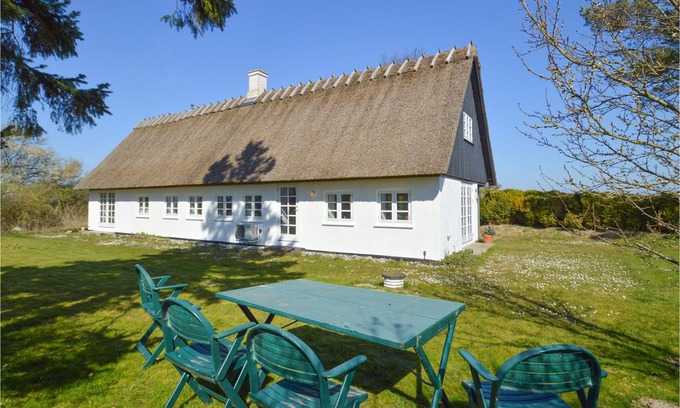 Kragenæs House | 1 bedroom accommodation in Torrig L