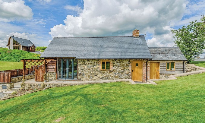 Caersws House | 1 bedroom accommodation in Little London, Nr Llandinam