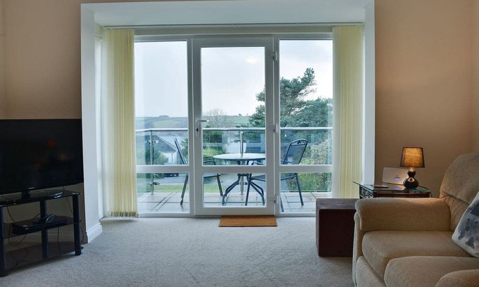 Carlyon Bay House | 1 bedroom accommodation in Carlyon Bay, near St Austell