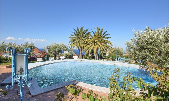 Santa Maria del Mare Torrazzo House | 1 bedroom accommodation in Stalettì