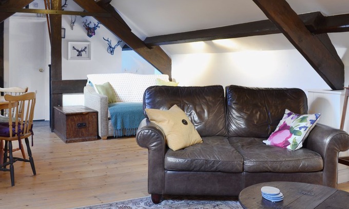 Lockton Cabin | 1 bedroom accommodation in Lockton, near Pickering