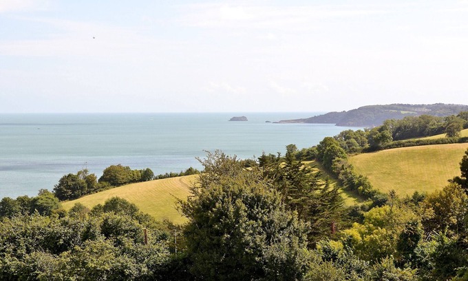 Torquay Cottage | 1 bedroom accommodation in Maidencombe, near Torquay