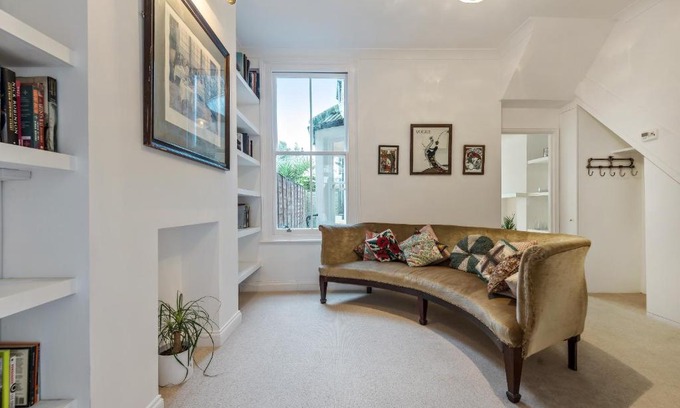 Brixton Hill Apartment | 1 Bedroom Apartment in Brixton