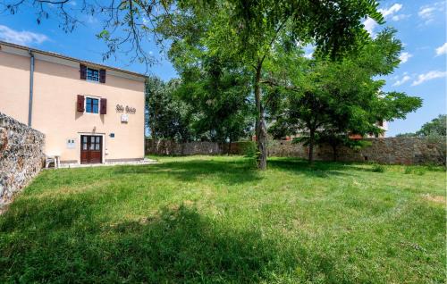 Bale House | 1 Bedroom Awesome Home In Bale