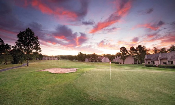 Fairfield Bay Condo | 1 Bedroom Deluxe Condo at Fairfield Bay, in Ozark Mountains!