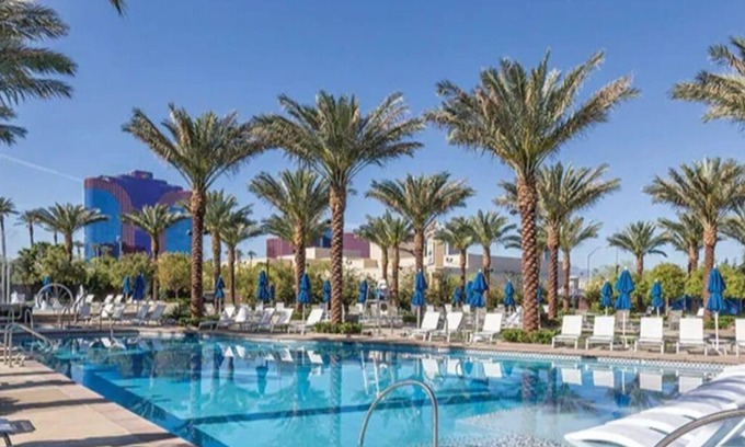 Las Vegas Resort | 1 bedroom dlx condo at Desert Blue Resort, sleeps 4