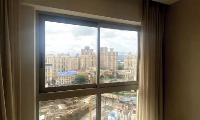 Hiranandani Gardens Apartment | 1-Bedroom Lake View Apartment at Hiranandani Powai
