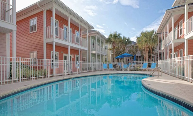 Fort Walton Beach - Destin Resort | 1 Bedroom Plus Condo, Sleeps 6, Beach Street Cottages Resort, at Miramar Beach!