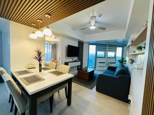 San Fernando Apartment | 1 Bedroom - The Bali Getaway @ Azure North