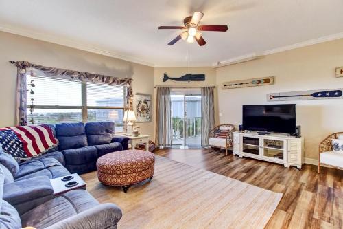 Fernandina Beach House | 1 block from the beach next to Ft Clinch State Park and 2 miles from Historic Centre Street