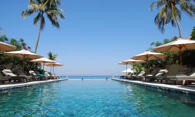 Mangsit House | 1 BR Villa few steps from the sandy beach