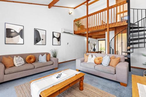 Cottesloe Apartment | 1 Cottesloe - Steps From Beach - Sleeps 3 Wifi