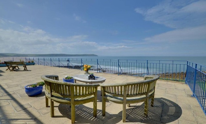 Mortehoe Apartment | 1 Devon Beach Court - Three Bedroom Apartment, Sleeps 6