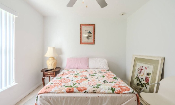 Plymouth House | 1 Flint and Kingscrest, LLC - Apopka