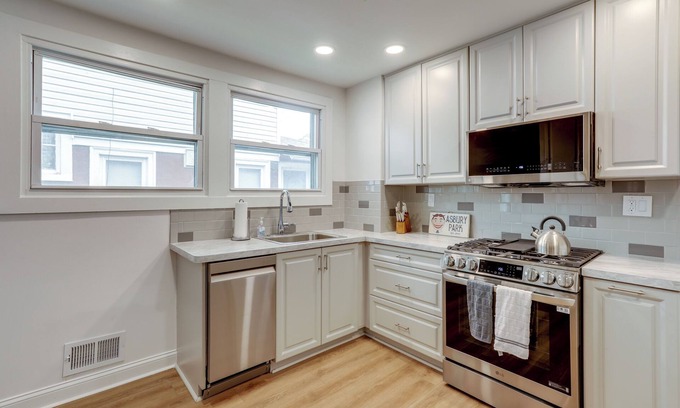 Asbury Park Cottage | 1 Mi to Beaches & Boardwalk: Asbury Park Retreat