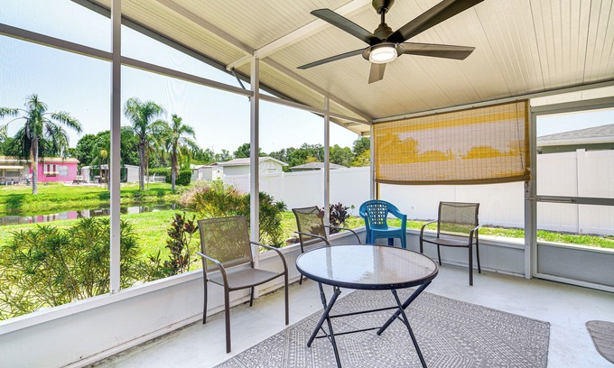 Sebring House | 1 Mi to Lake Jackson: Home w/Screened Patio!