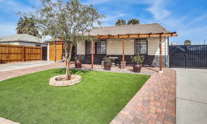 Downtown Las Vegas House | 1 Mi to Las Vegas Strip: Home w/Patio & Grill!