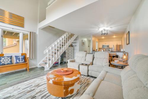 Harbor Springs Apartment | 1 Mi to Nubs Nob Ski Resort Harbor Springs Condo