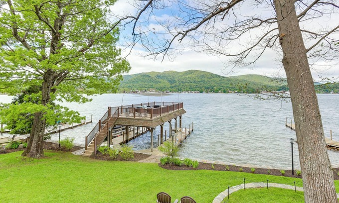 Lake George House | 1 Mi to Village: Waterfront Oasis in Lake George!