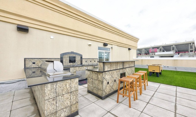 Columbia Condo | 1 min walk to stadium! Private Rooftop at Williams-Brice - 3-bed 3-bath condo