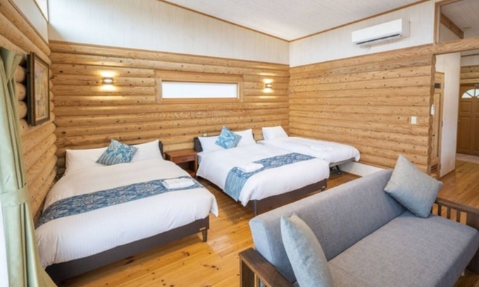 Miyakojima House | 1 night Log house with outdoor jacuzzi 3 beds /Miyakojima Okinawa