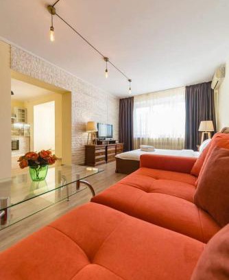 Obolon' Apartment | 1 room 65m2 center of Obolon near River side.