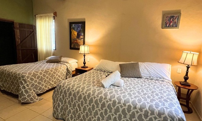 Benito Juarez Hotel | #1 Templo Maya - Deluxe Double Room with Bath