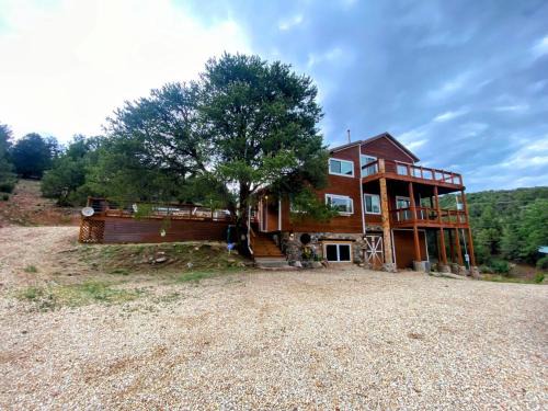 Cotopaxi House | 10 Acres Private 3story Royal Gorge retreat