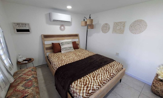 Borinquen Apartment | 10%Discount week! Apt. with electricity, water, A/C, WIFI near Crashboat Beach