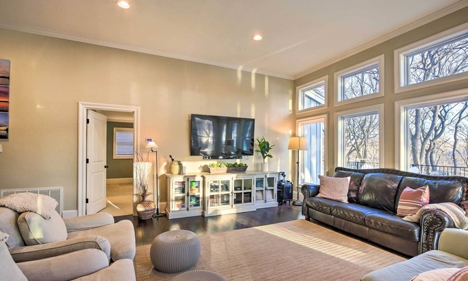 Seguin House | 10 Mi to New Braunfels: Waterfront Seguin Gem