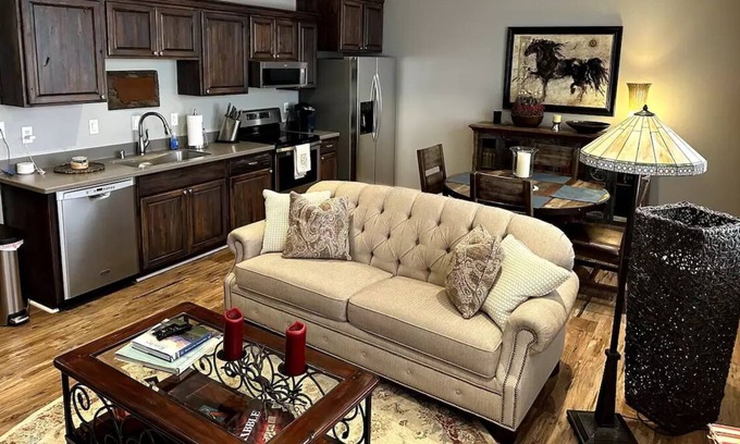 Paulden Apartment | 10 min to Gunsite - Guest house with private entry