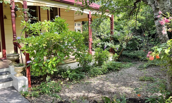 Leura House | 10 mins Walk Leura-Christmas Dates Now Avail-Quiet St Sth Leura