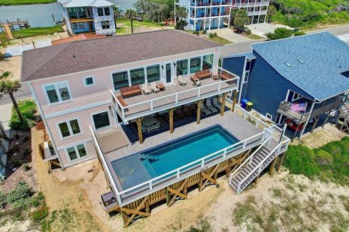 Oak Island House | 10 Oars
