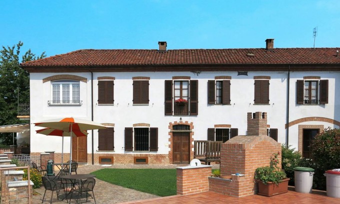 Cossombrato Apartment | 100 m² Apartment ∙ 1 bedroom ∙ 7 guests