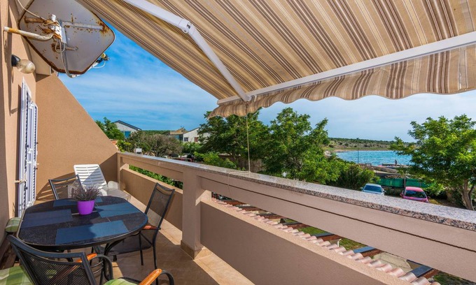 Kosljun Apartment | 100 m² Apartment ∙ 3 bedrooms ∙ 7 guests