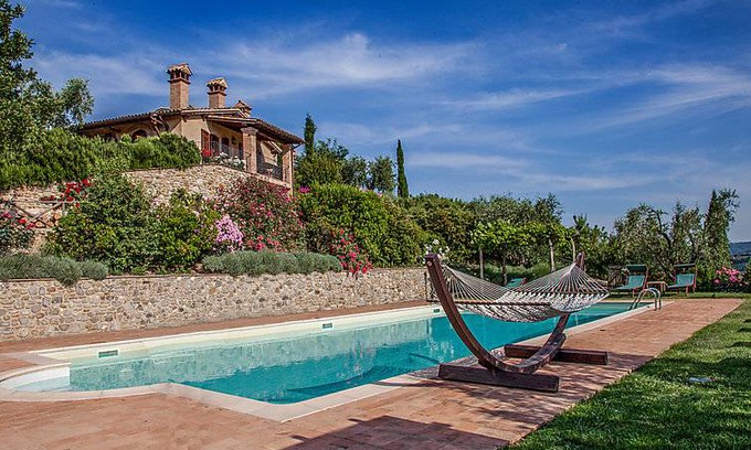 Allerona Other | 100 m² Castle ∙ 3 bedrooms ∙ 6 guests