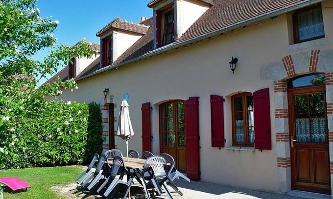 Lorcy House | 100 m² House ∙ 2 bedrooms ∙ 5 guests