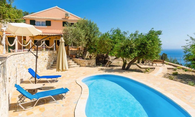 Koutsi Villa | 100 m² Villa ∙ 2 bedrooms ∙ 4 guests