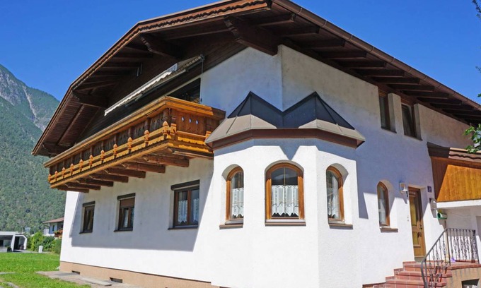 Landeck Villa | 100 m² Villa ∙ 3 bedrooms ∙ 8 guests