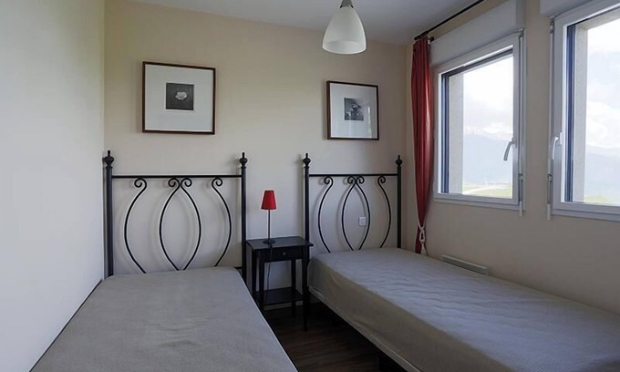 Peyragudes Apartment | 100m from ski slopes, 1st floor, view valley, parking, tv, ski locker, 37m², Peyragudes