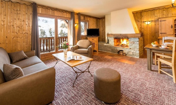 Bourg-Saint-Maurice Apartment | 100m from ski slopes, fitness, swimming pool, sauna, balcony, fireplace or stove, tv, ski locker
