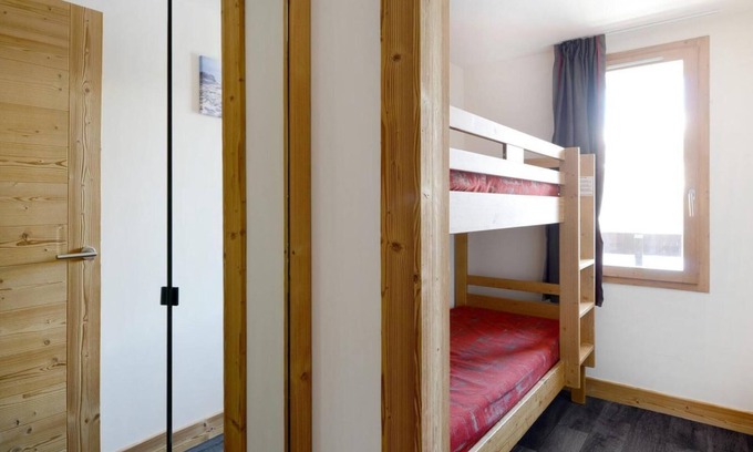Bellentre Apartment | 100m from ski slopes, 3rd floor, balcony, tv, ski locker, 48m², Montchavin La Plagne