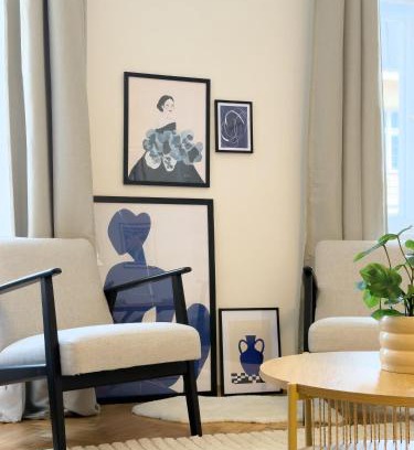 Prague 2 Apartment | 100m2 Wenceslas Comfort, 3BDR with Netflix